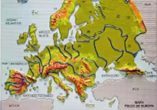Mapa físico da Europa colorido