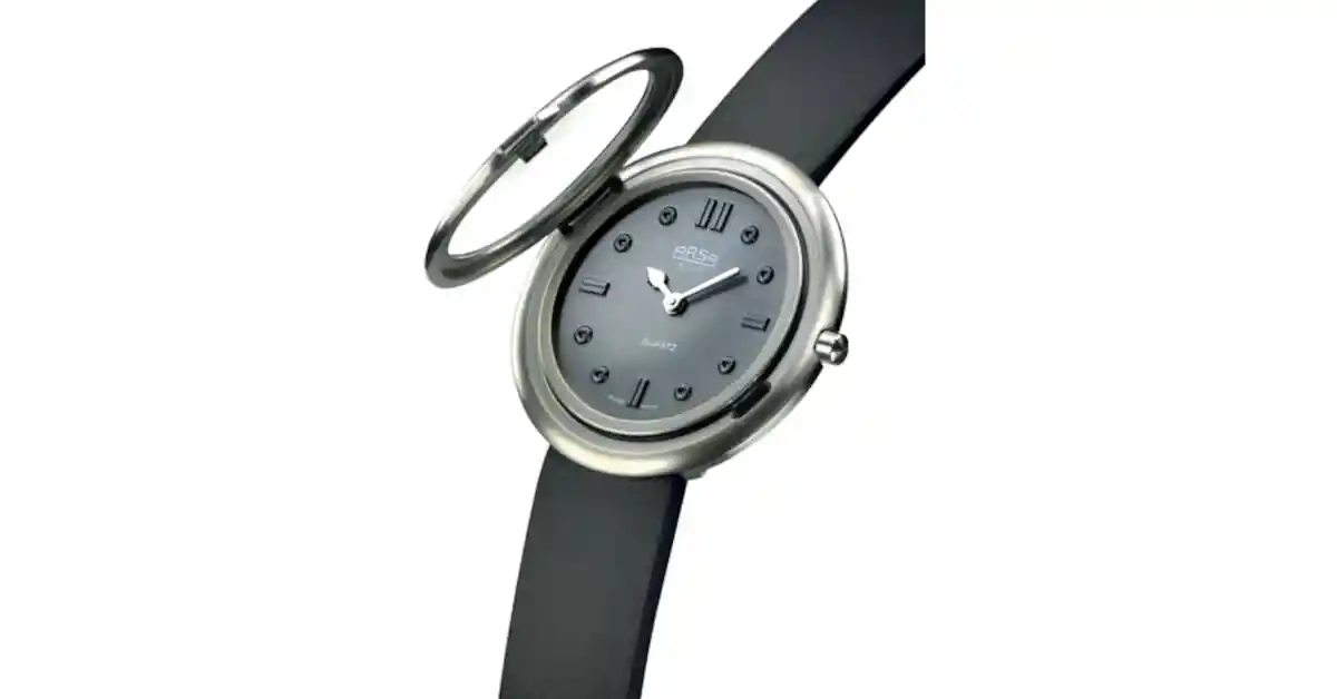 Relógio de pulso com caixa metálica cromada redonda, mostrador preto e bracelete preta