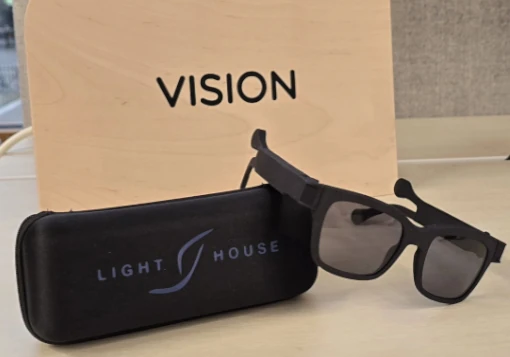 Notícias Lighthouse Tech, óculo TAMI junto a caixa de protação elegante